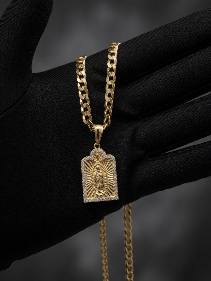 Cadena de la virgencita