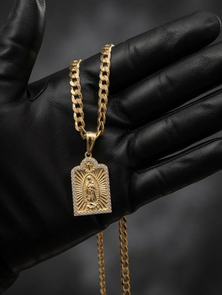 Cadena de la virgencita