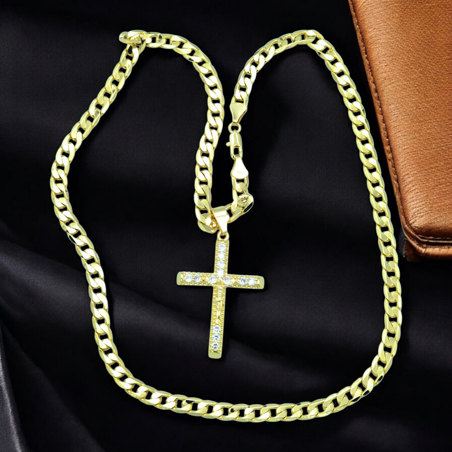 Cadena Cubana de jesus